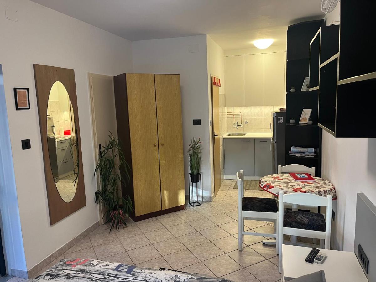 Lounge Appartment Luna 波雷奇 外观 照片